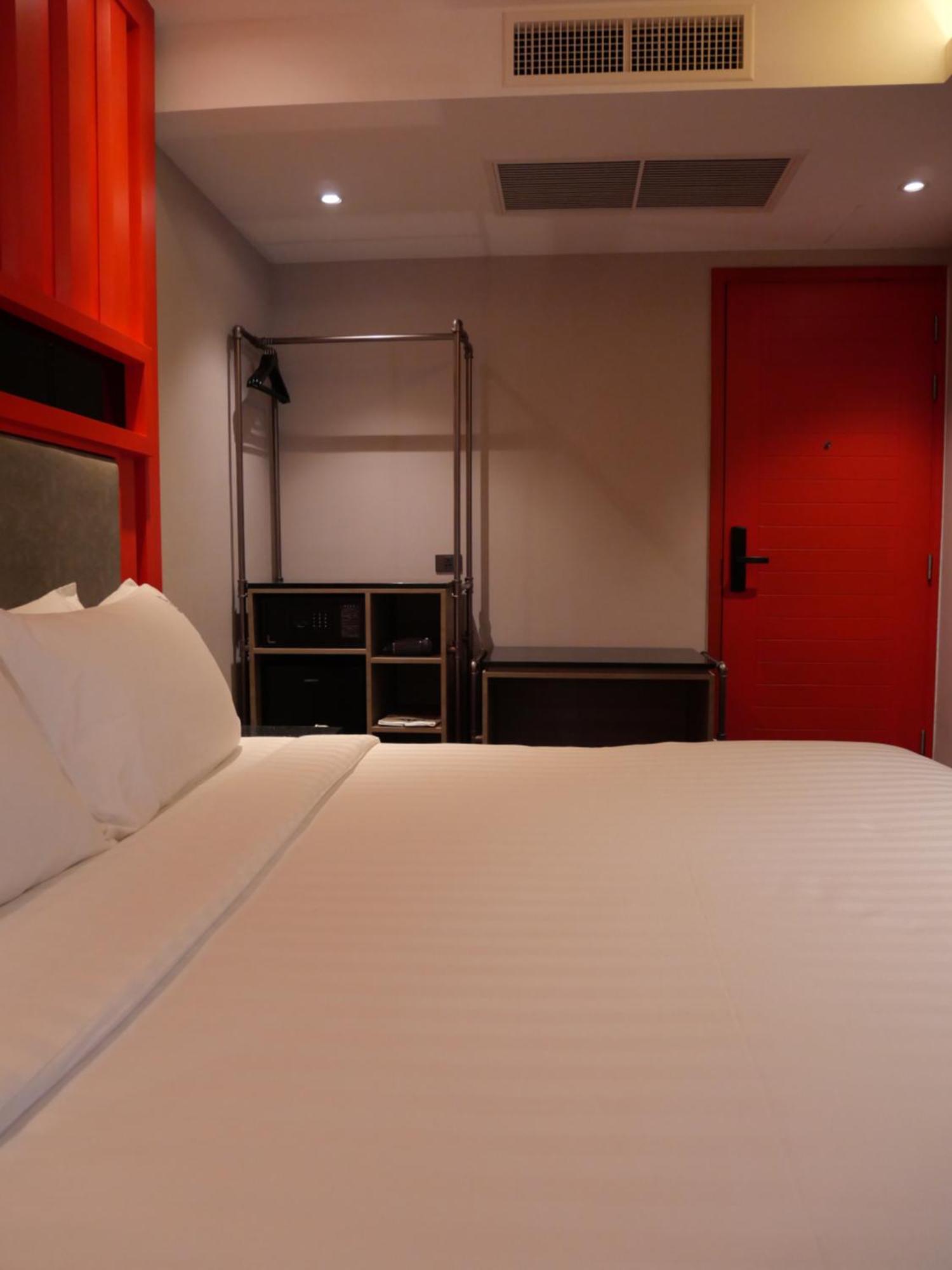 T2 The Portal Sukhumvit Hotel Bangkok Bagian luar foto