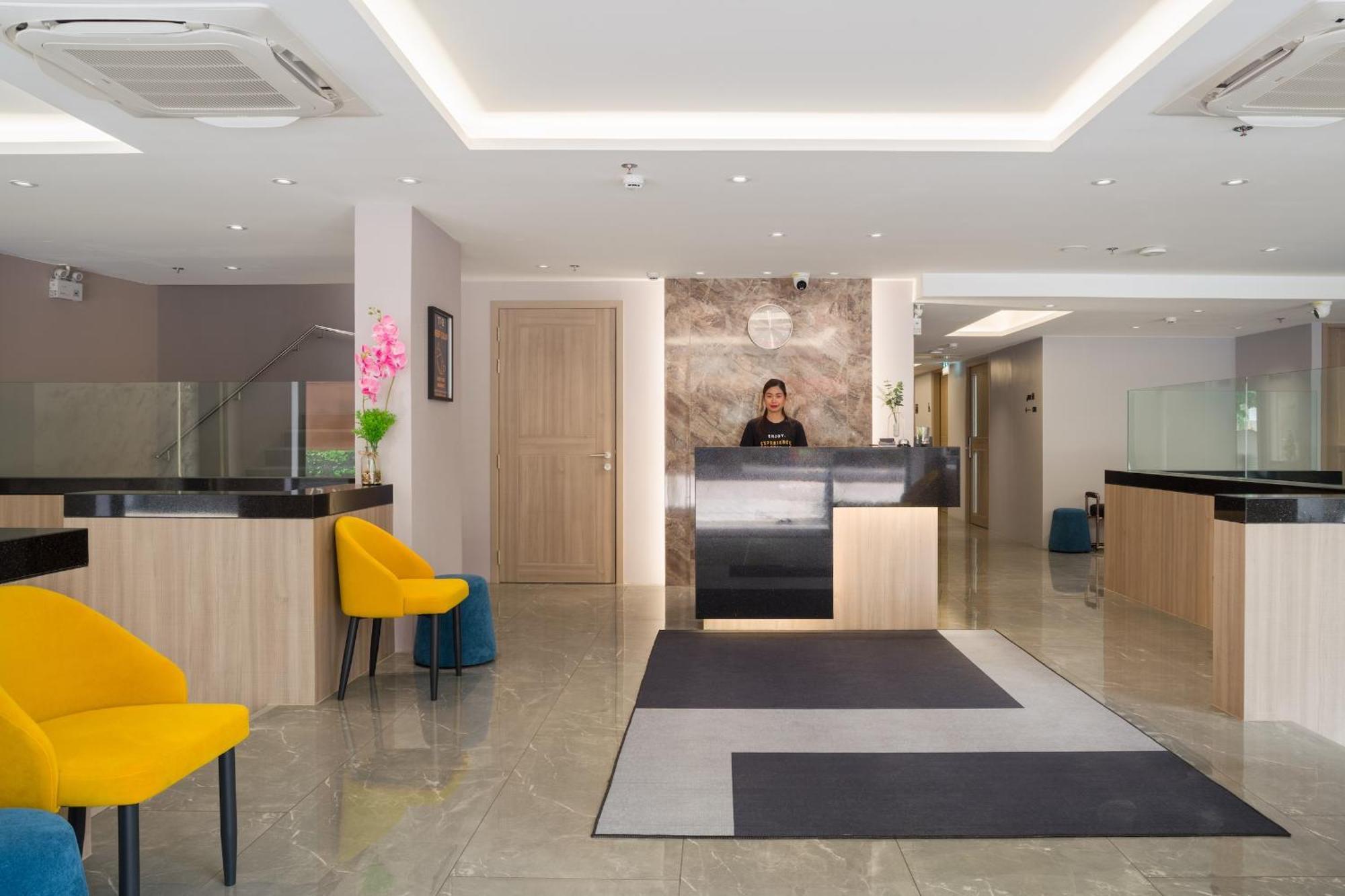 T2 The Portal Sukhumvit Hotel Bangkok Bagian luar foto