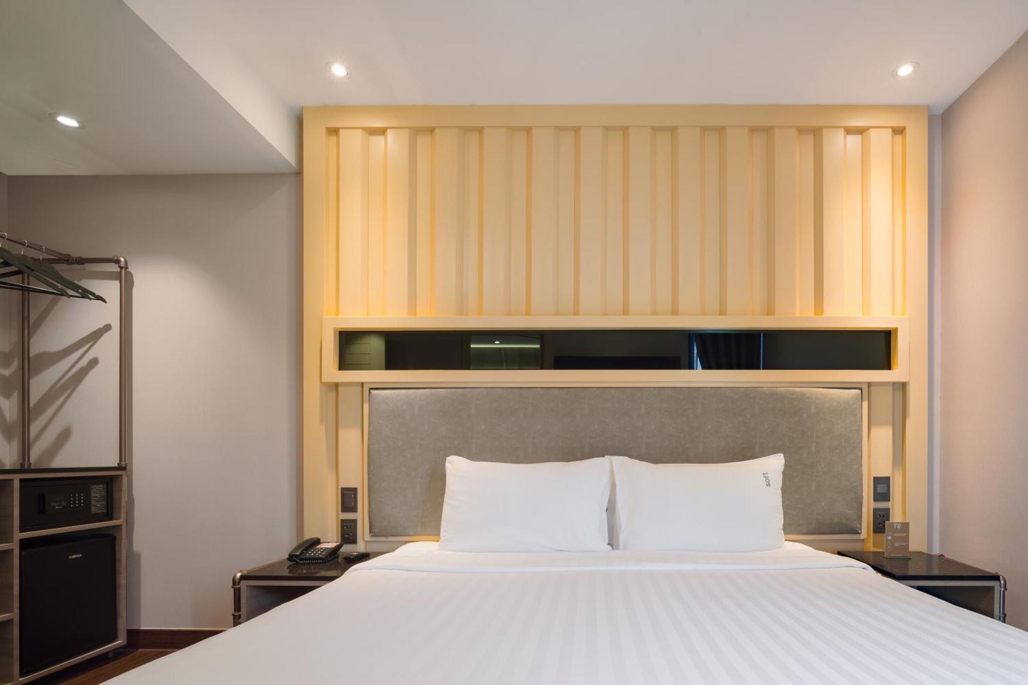 T2 The Portal Sukhumvit Hotel Bangkok Bagian luar foto