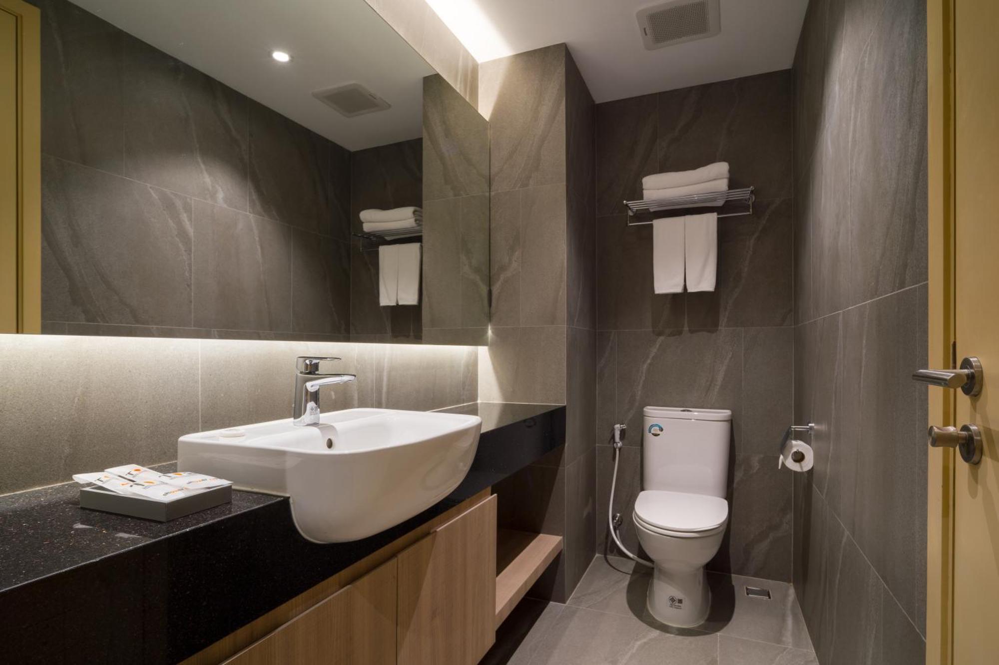 T2 The Portal Sukhumvit Hotel Bangkok Bagian luar foto